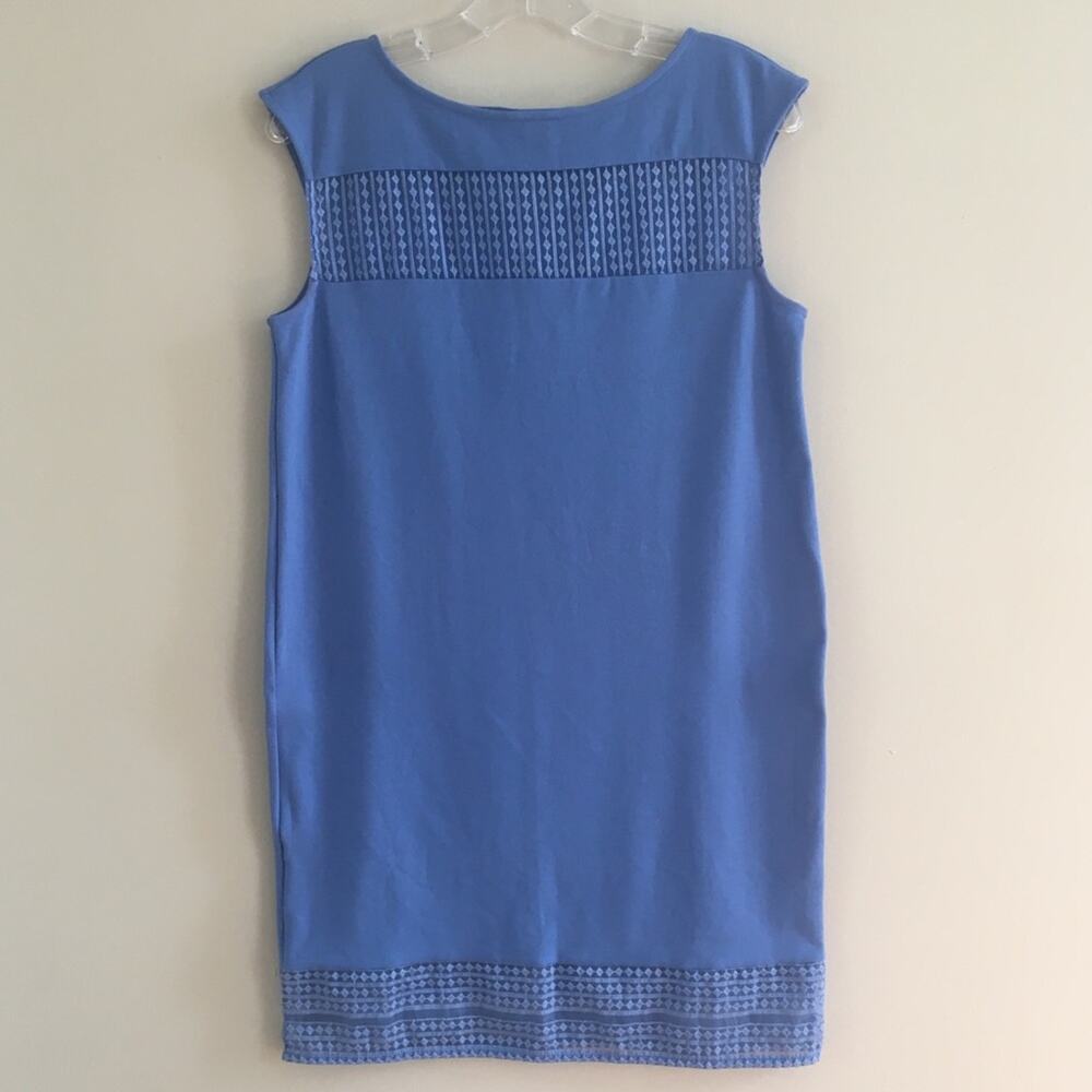✨ Ann Taylor Cornflower Blue Sleeveless Boat Neck Lace Shift Dress Size Small